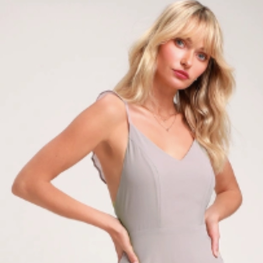 LULU'S METEORIC RISE LIGHT GREY MAXI DRESS - MED